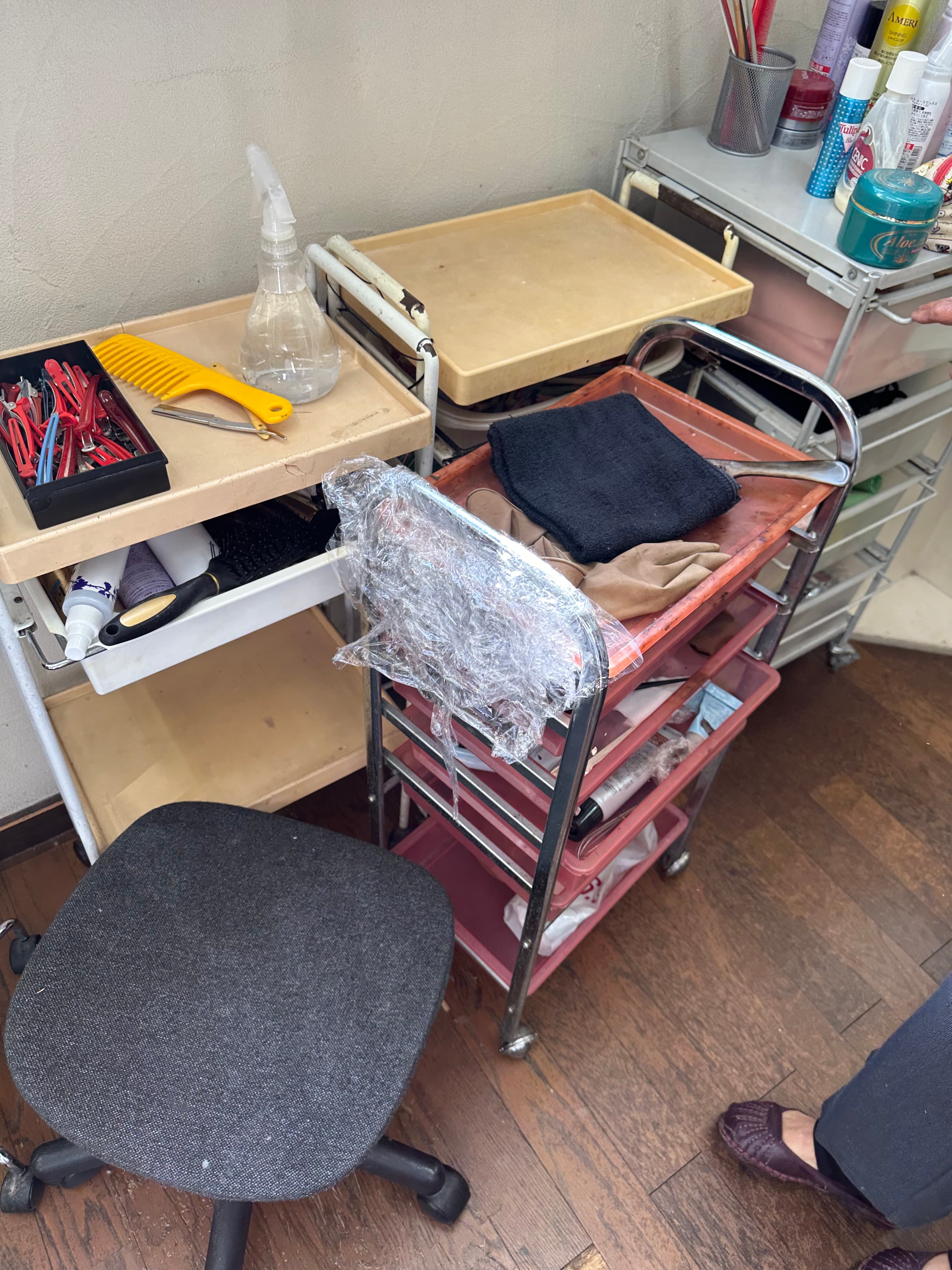 東京都江東区木場の美容室のお片付け前の写真3