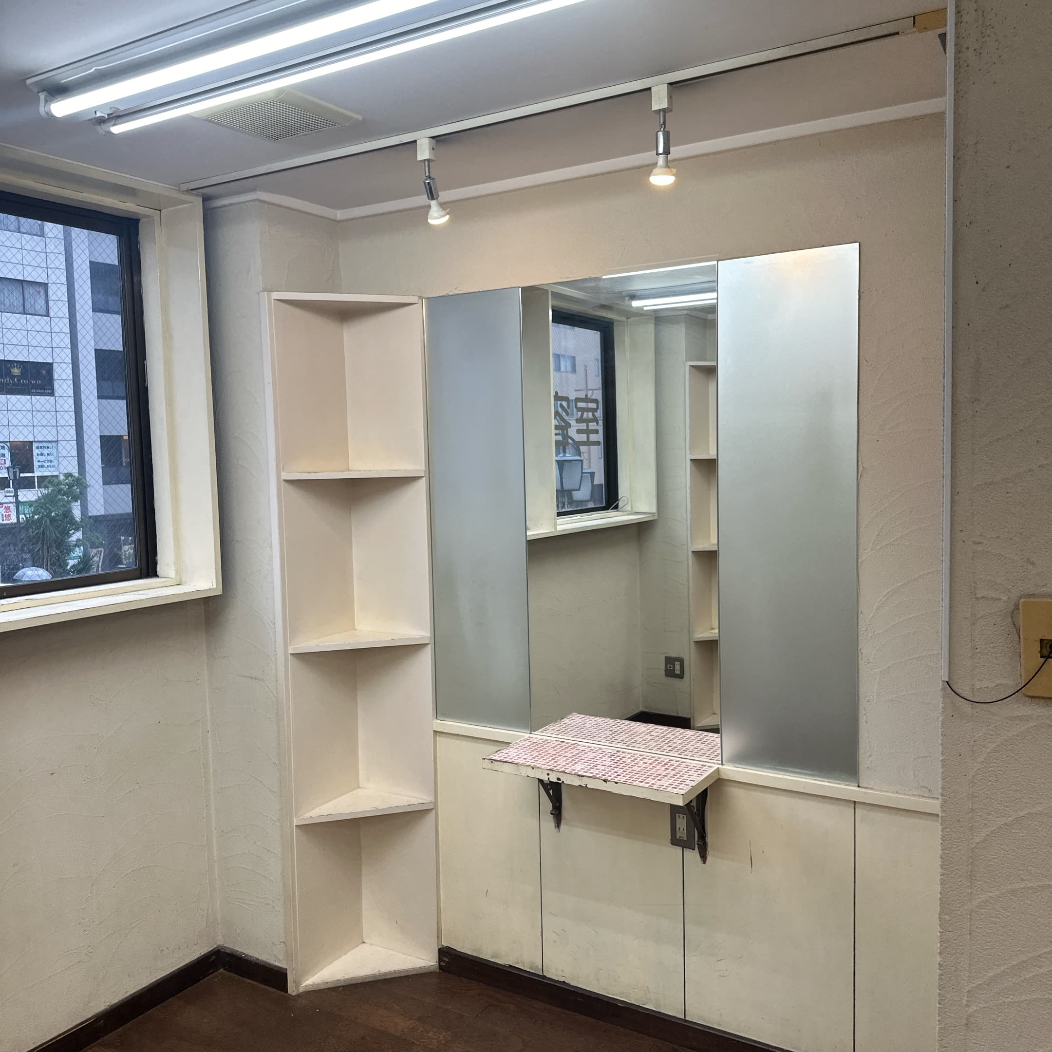 東京都江東区木場の美容室のお片付け後の写真1
